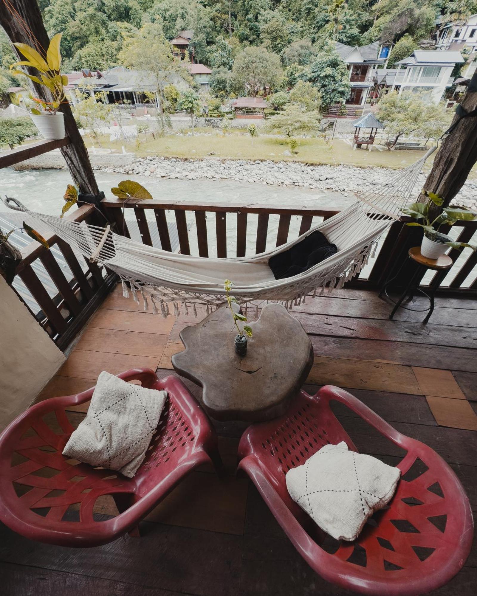 Charlys Little House Hotel Bukit Lawang Eksteriør billede